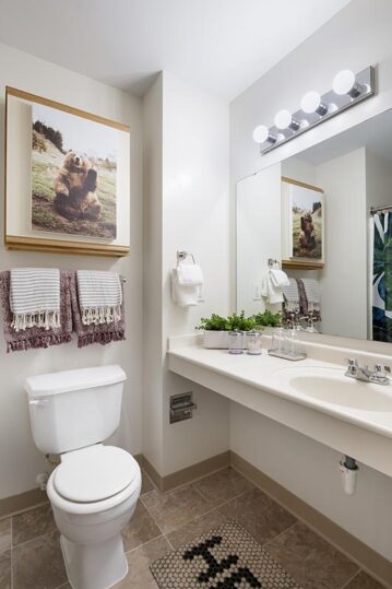 [ SPECIAL DISCOUNT!!! ] Private Room + Bath at The Quad on Delaware — 3 Blocks from UMN!