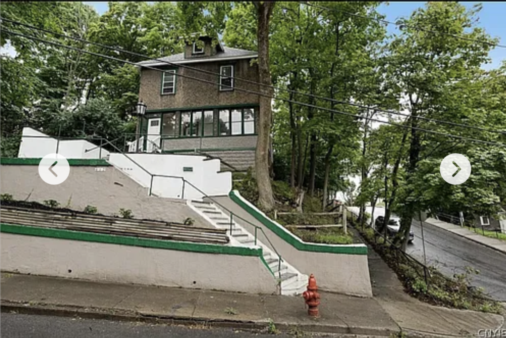 Spacious 1-Bedroom Apartment Near Syracuse University & SUNY ESF